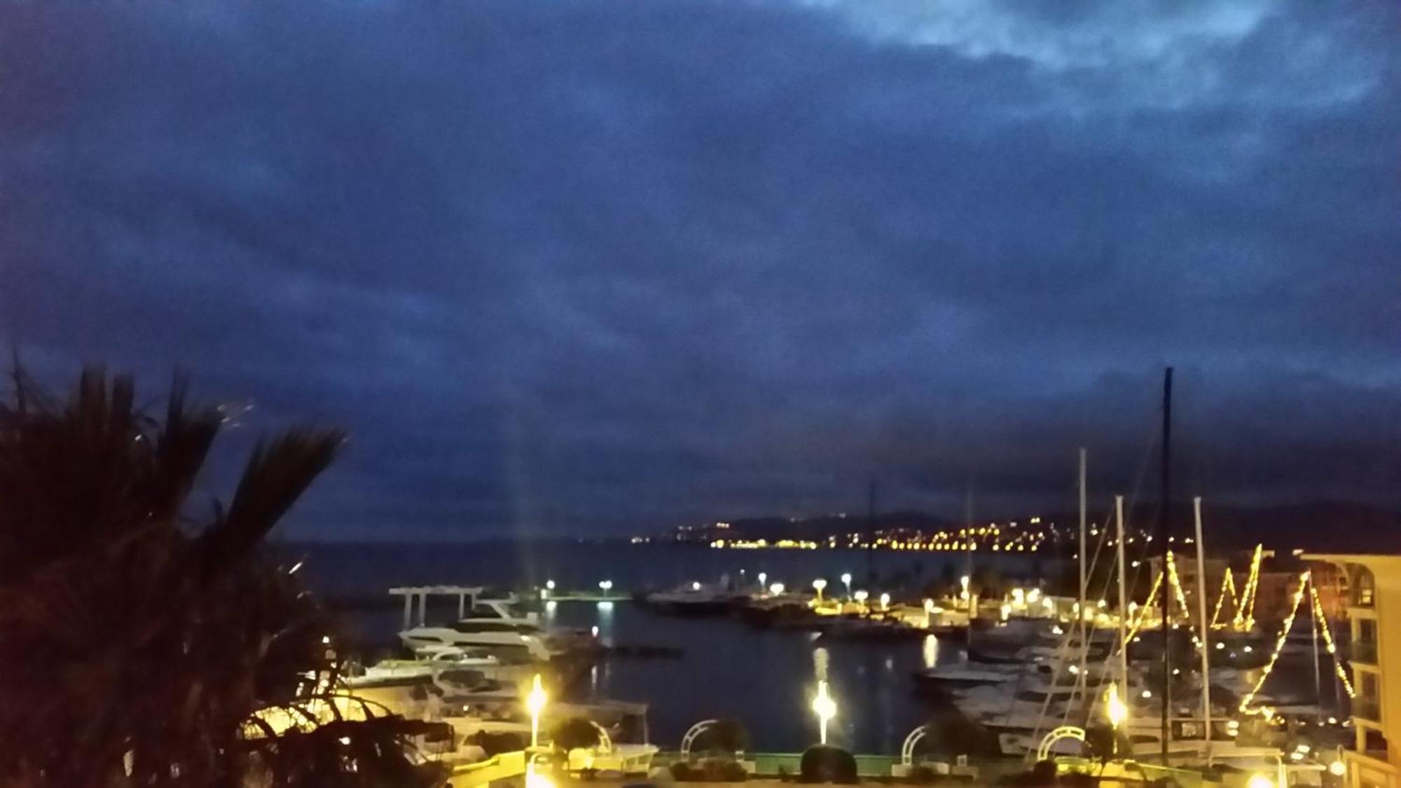 Sublime Vue Mer,Parking,Wifi Fréjus Zewnętrze zdjęcie